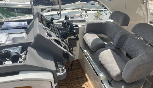 PEGGY G yacht for sale 4