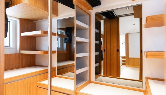 2025 FERRETTI 670 KATRIN I yacht for sale 23