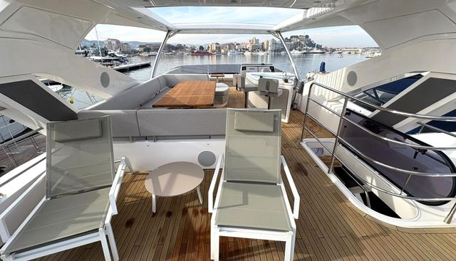 Y76 yacht for sale 7