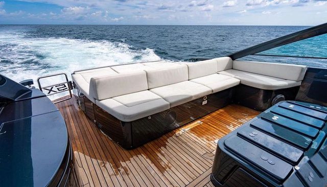 Two Bite yacht for sale 8