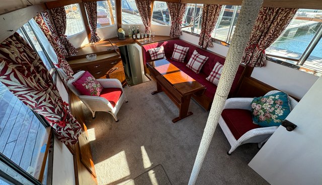 Adrienne yacht for sale 14
