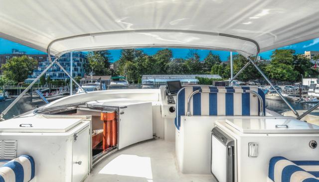 Eagle V yacht for sale 10
