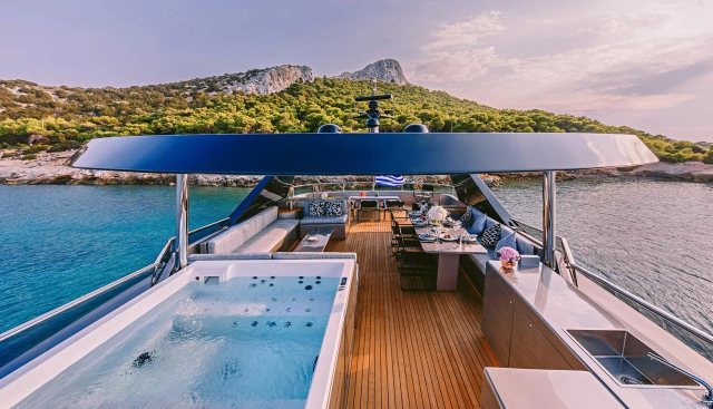 Oval yacht for sale 3