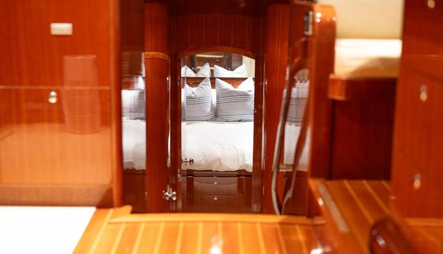 PRETTY PENNY yacht for sale 24