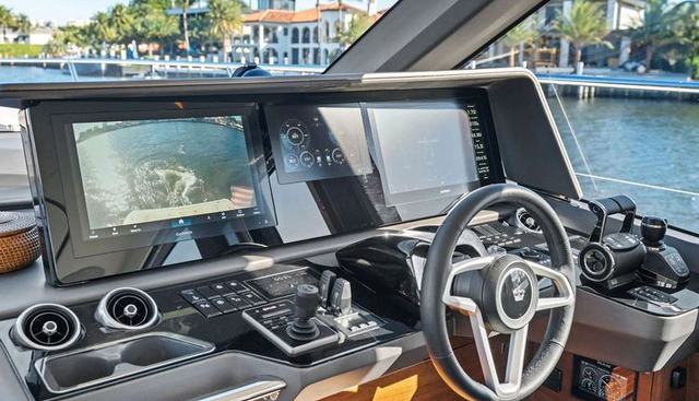 R&R yacht for sale 30