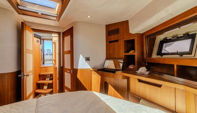 noname yacht for sale 14