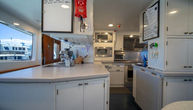 FLYING DUTCHMAN yacht for sale 32