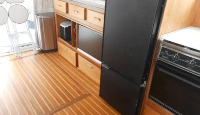Cest Bon yacht for sale 7