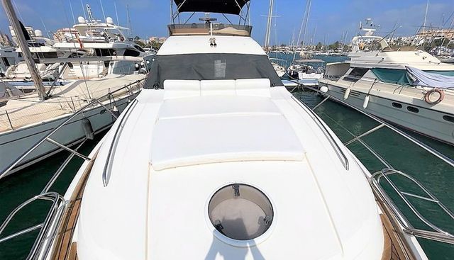 P54 yacht for sale 13