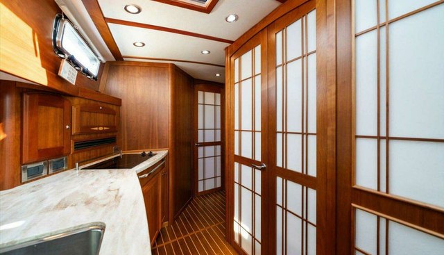 noname yacht for sale 28