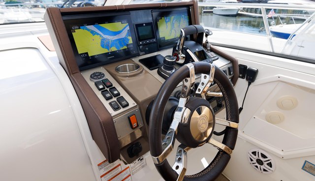 Major Adjustment yacht for sale 32