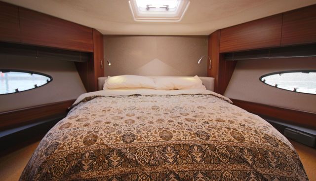 noname yacht for sale 32