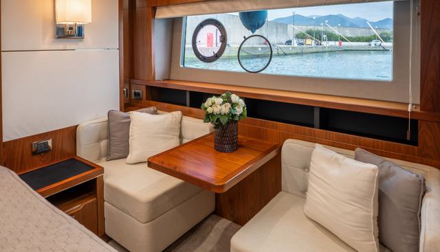 WILDWAVE yacht for sale 34