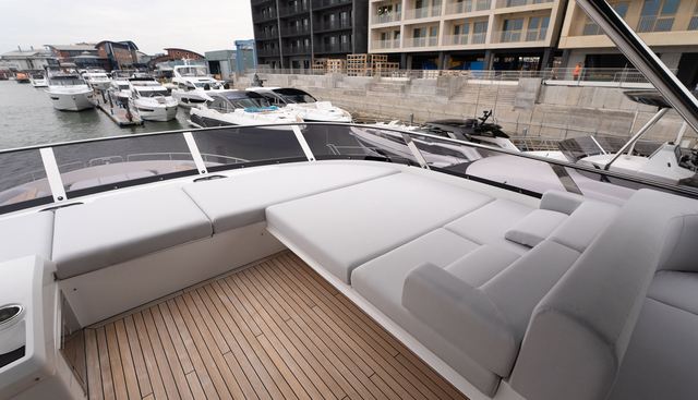 9362590 yacht for sale 18