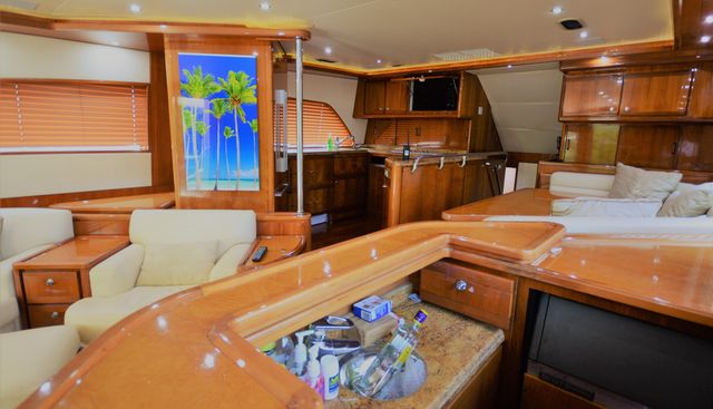 Gabby Millan 2 yacht for sale 23