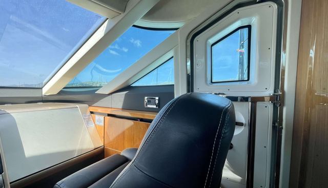 noname yacht for sale 9