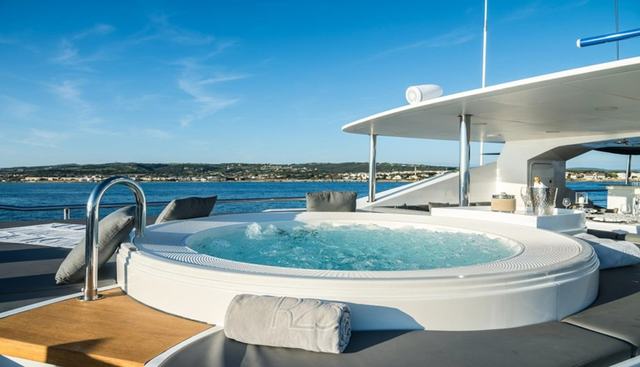 R23 yacht for sale 9