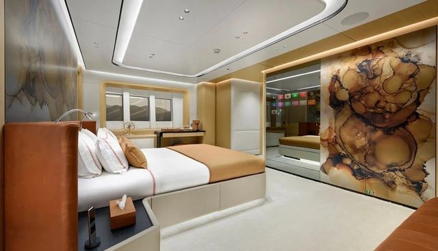 LADY LUNA yacht for sale 30