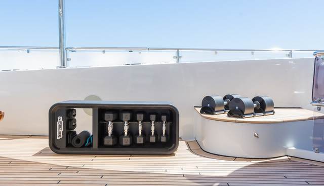 THE WELLESLEY yacht for sale 35