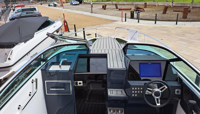 Great Cockpit Layout yacht for sale 15
