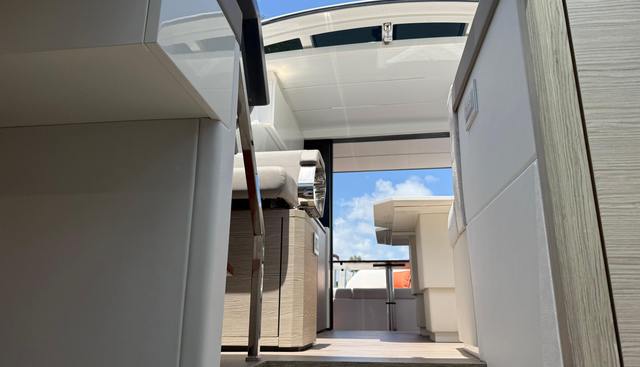 noname yacht for sale 30