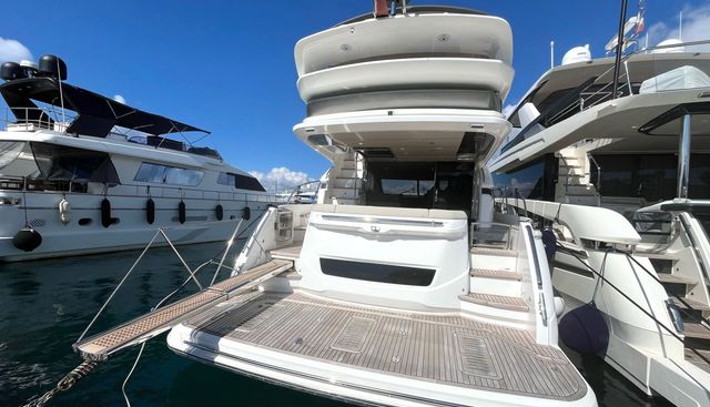 F55 yacht for sale 5