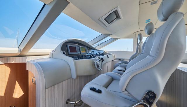 Zazzazu yacht for sale 9