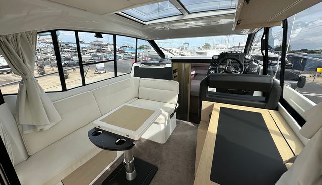 Happy Hour yacht for sale 10