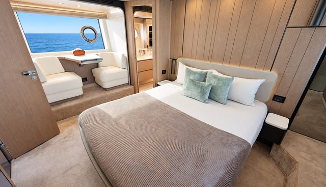 BELLA KATRIN - AZIMUT 72 yacht for sale 18