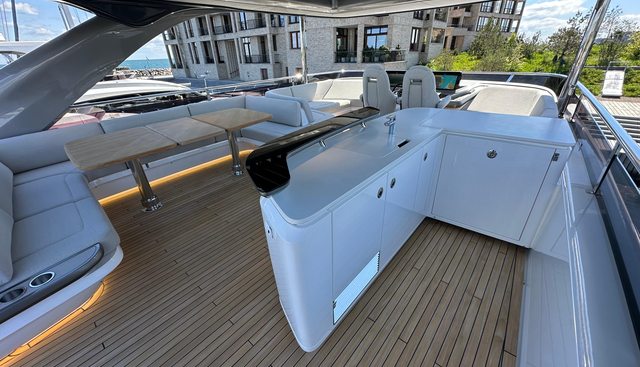 Y80018 yacht for sale 23