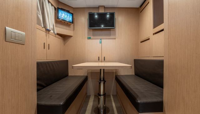 ICE OF LONDON yacht for sale 48