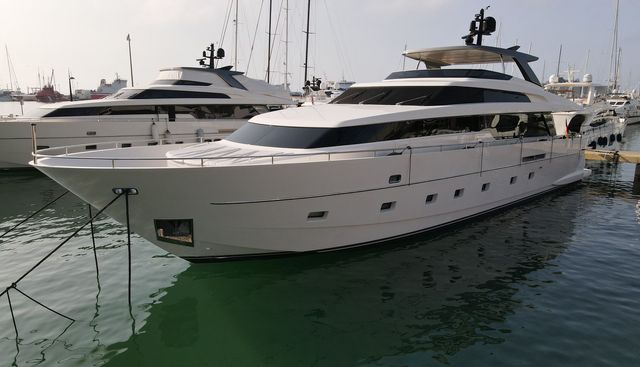 SILVIE VI yacht for sale 4