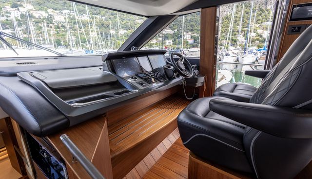 N2H2 yacht for sale 29