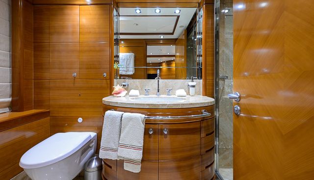 SEASCAPE V yacht for sale 62