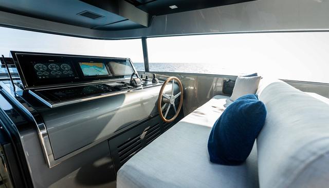 La yacht for sale 14