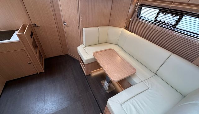 Auray yacht for sale 17