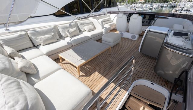 N2H2 yacht for sale 18