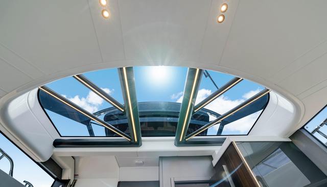 Fin yacht for sale 53