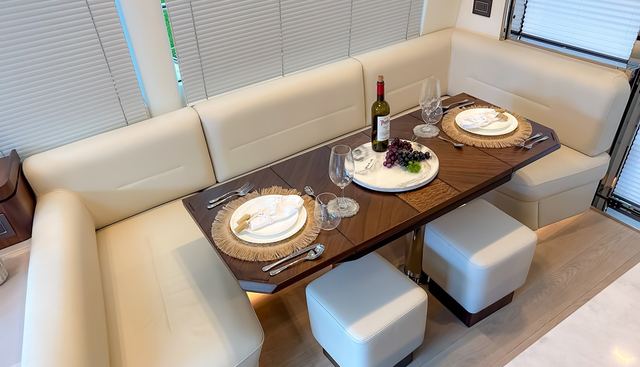 FAIRLINE PHANTOM yacht for sale 8