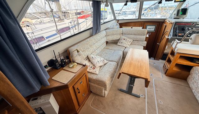 Sea Flight yacht for sale 4