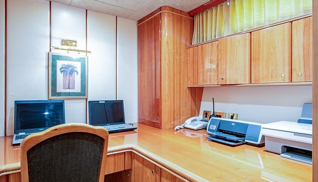 OCTOBER PRINCESS yacht for sale 55