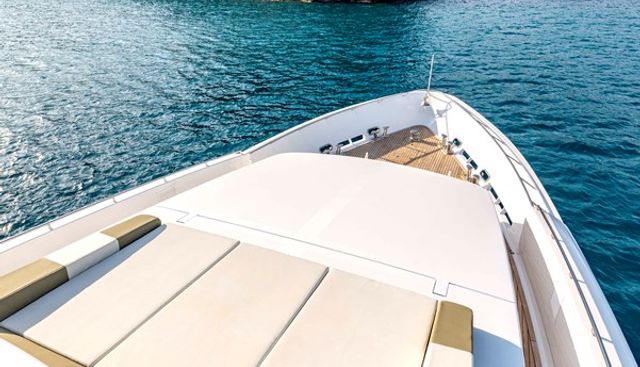 Unexpected yacht for sale 19