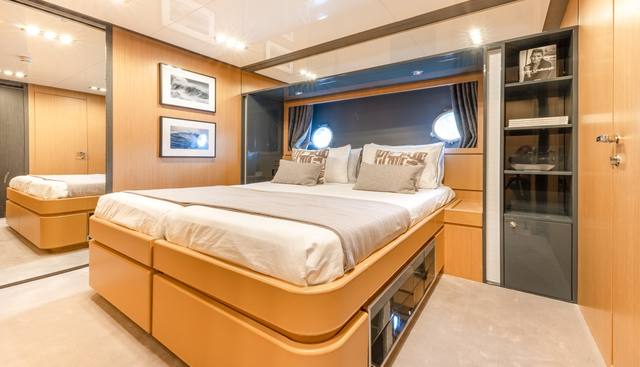 SILVER BREEZE yacht for sale 10