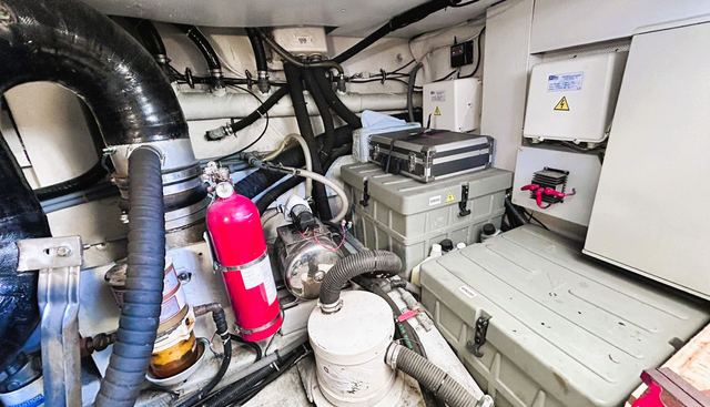 A55 yacht for sale 35