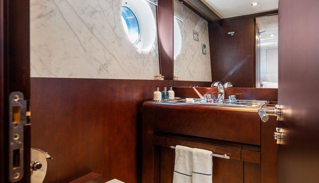 Koru yacht for sale 34