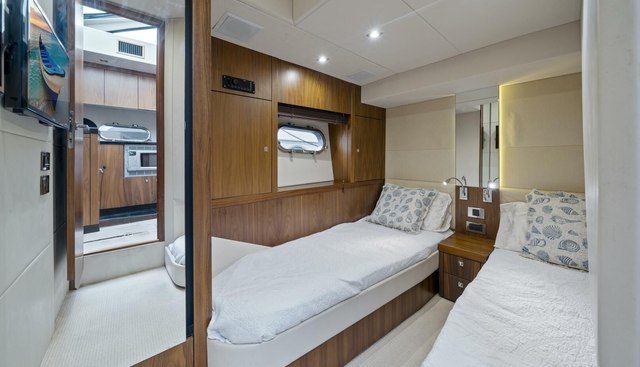 noname yacht for sale 30