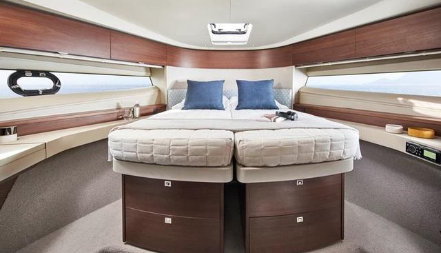 Viva yacht for sale 8