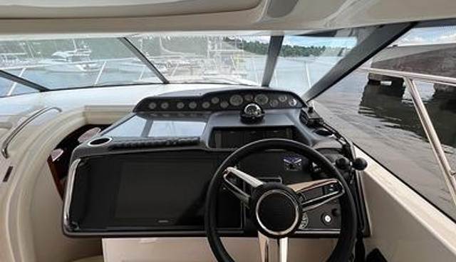 Flinga yacht for sale 13