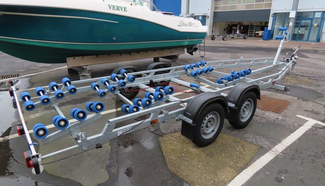 Fishy Tales yacht for sale 19