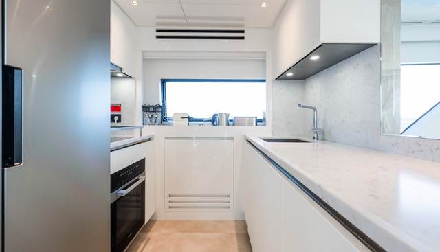 Fitline yacht for sale 30